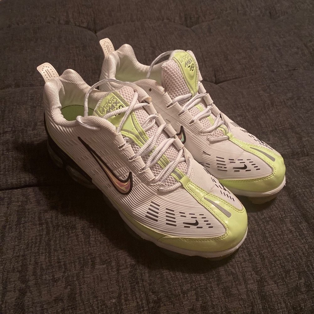 - Nike Air VaporMax 360 Summit White Ghost Green- Size 11.5, See All Pics-